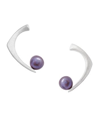 PEARL / satin silver earrings with dark pearl, Filimoniuk
