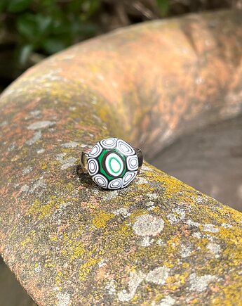 Pierścionek z wymiennym oczkiem z kolekcji funky, funkyandchic