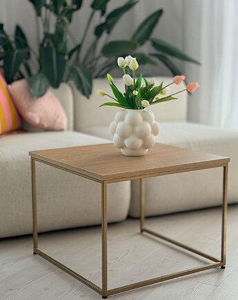 Bonnie - stolik kwadratowy- outlet, Papierówka Simple form of furniture