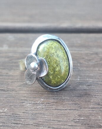Lizardyt - pierścionek regulowany, po drugiej stronie lustra