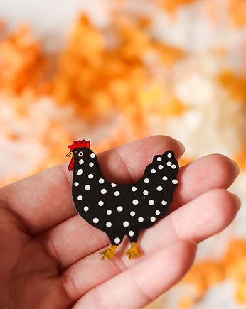 Broszka kurka Rysia, Pintura