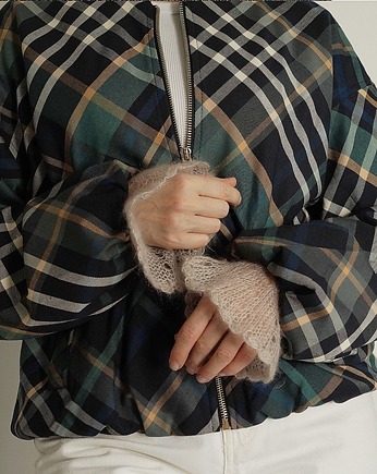 Mankiety z koronką w beżu, MonDu