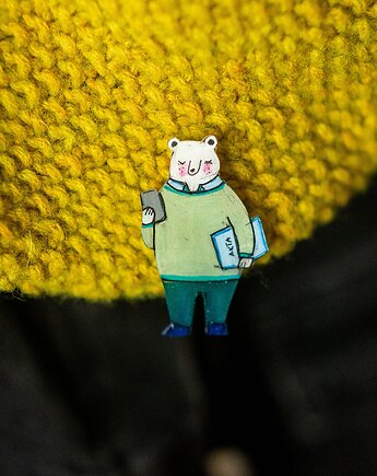 Przypinka  Misio Zdzisio urzędnik, Pintura