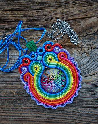 Kolorowy wisior soutache z mandalą, Mró Soutache