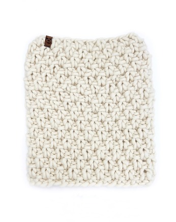 Biały komin z grubej wełny peruwiańskiej, Holy Alpaca Knit