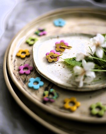 SET 6 w 1 kolczyki KWIATKI, sploteka