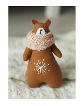 Miś w różowym szaliku, Kruszek