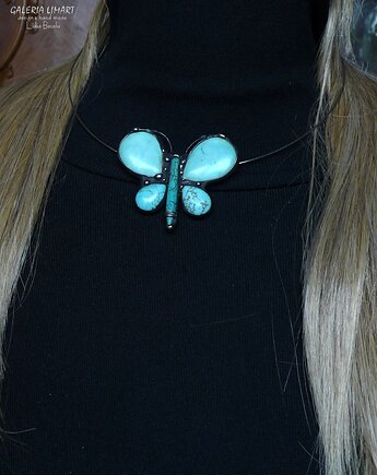 Uroczy motyl z howlitu turkusowego w naszyjniku handmade prezent z klasą, Galeria Limart