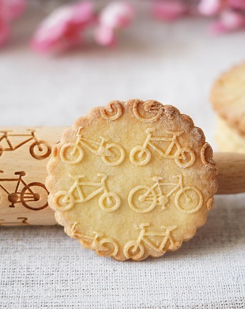 BICYCLES - mini grawerowany wałek do ciasta, MOOD for WOOD