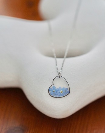 Naszyjnik z niezapominajkami, ANKO rekodzielo