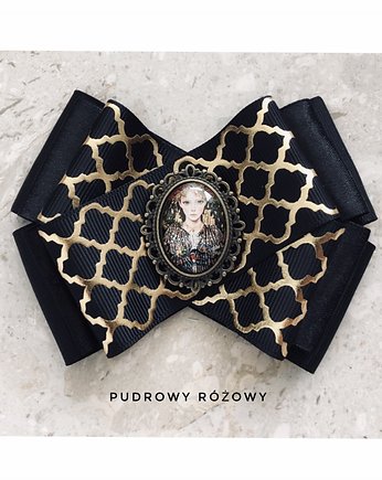 Brosza z Portretem Kobiety NEW 2022, Pudrowy Różowy