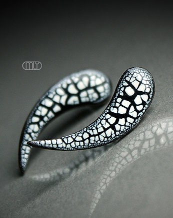 Spękane Kły/stal chirurgiczna/, Magda Łysiak