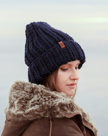 Granatowa czapka oversize z grubej wełny klasyczna, Holy Alpaca Knit