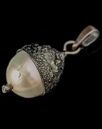 Pearl acorn, Pracownia Neores