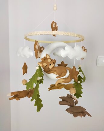 Karuzela handmade Leśne kotki , brąz, zieleń, biały, dekoracja pokoju, By Mamusia