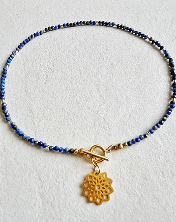 Choker z lapisu lazuli z zawieszką, Gleeme Jewellery