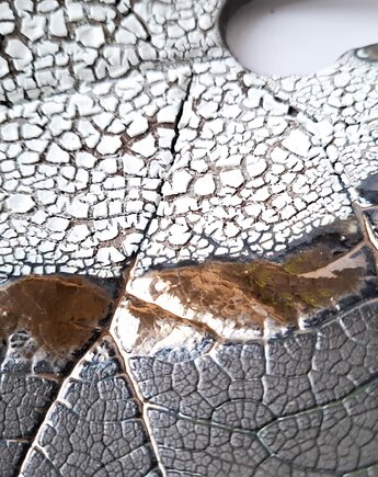 Patera dekoracyjna BIG LEAF- szaro-złota, Pracownia Unikatu