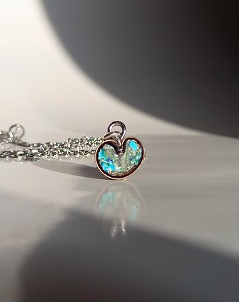 Wisiorek z pestki baobabu z turkusem, mazuni