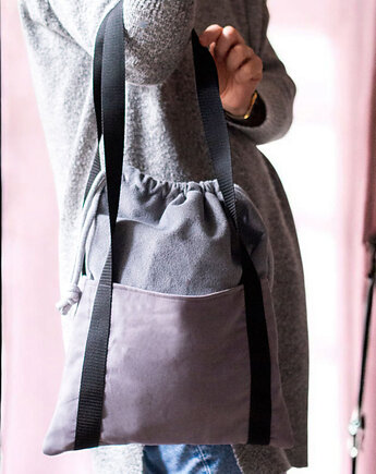 Szara torba z kominem z weluru, raspberi