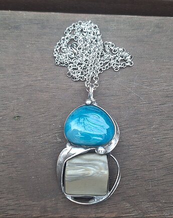 Krzemień i agat - wisiorek, po drugiej stronie lustra