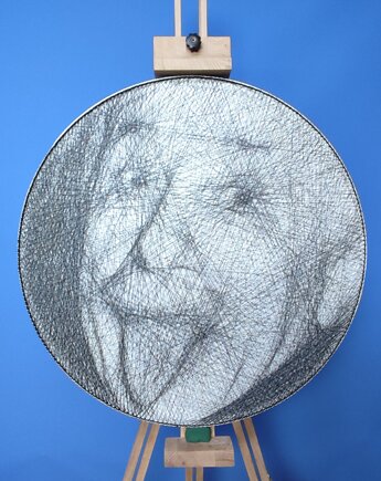 Albert Einstein - Fotorealistyczny  unikalny Obraz z Nici String Art 60cm, Błażej co ty pleciesz