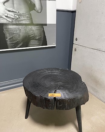 Stolik kawowy z plastra dębu, Shou Sugi Ban, czarne nogi, Czarny Las