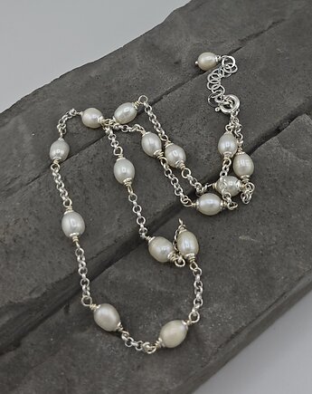 Krótki srebrny naszyjnik z perełkami, RayOfArt