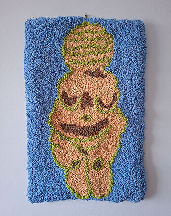 Kilim punch needle Wenus Z Willendorfu Ale To Dywan, ZeStrychu Handmade