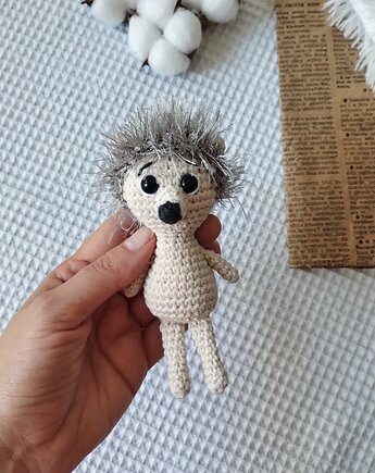 Mini jeż, jeżyk, szydlAnki