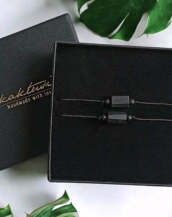 Komplet dla pary : ochronne bransoletki - czarny turmalin : czarny sznurek, kaktusia