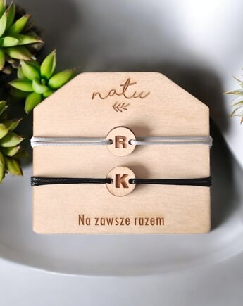 Bransoletki na sznurku z literką, Natu Artwork