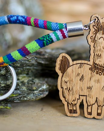 Brelok  do kluczy BOHO LAMA FUNNY Z DREWNA AZTEQ, Beezoo