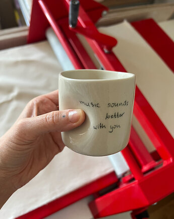 Kubek ceramiczny Music sounds better with you, PUKKI concept