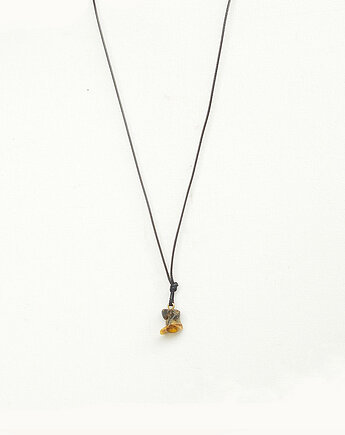 Wisiorek z bursztynem No 2, galeria nuit