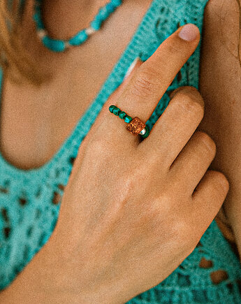 Pierścionek elastyczny z bursztynem i malachitem, AmberMal