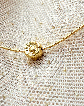 Naszyjnik z KWIATKIEM , delikatny naszyjnik choker złoty kwiat, Anemon Atelier