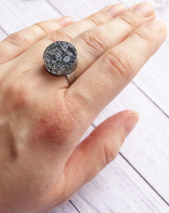 S A L E : UNIKATOWY pierścień z żywicy INKY GREY, kaktusia