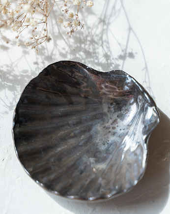 Talerzyk na drobiazgi COQUILLE, rękoczyny