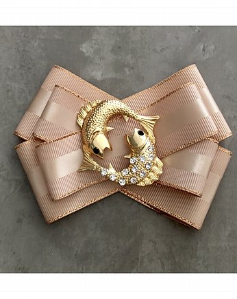 Brosza  ze znakiem ZODIAKU  Ryby 2023 NEW, Pudrowy Różowy