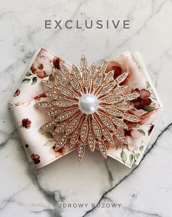 Kolekcja  Exclusive  Brosza z cudownym kwiatem z perłą     NEW, Pudrowy Różowy
