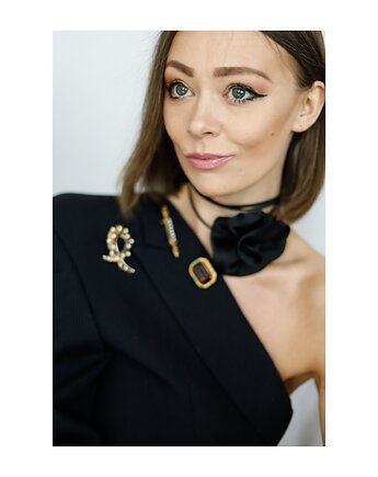 Jedwabny czarny choker, Celina Parysów