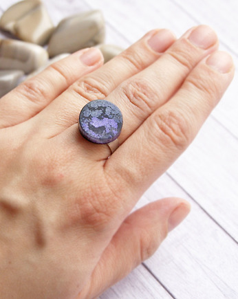 UNIKATOWY pierścień z żywicy INKY PURPLE, kaktusia