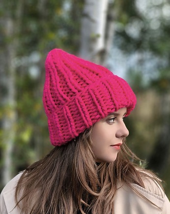Gruba czapka wełniana Peruvian WOOLY wściekły róż, sploteka