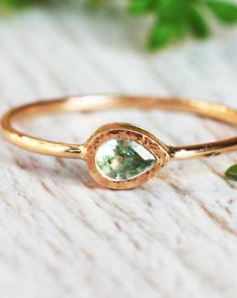Złoty pierścionek z zielonym szafirem - łezka, OKAZJE