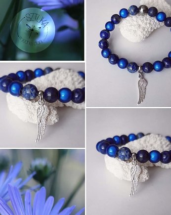 Bransoletka lapis lazuli, Sztuka w jednej dłoni