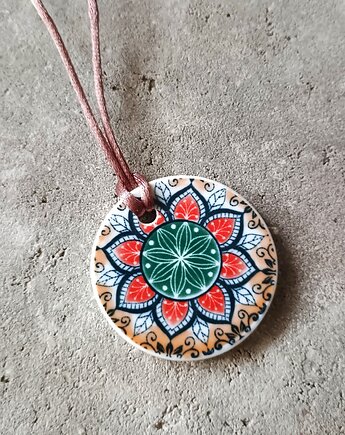 Naszyjnik w orientalne wzory, biżuteria z talerzy