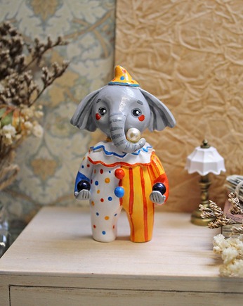 Słońik artysta cyrkowy, Qletta Clay