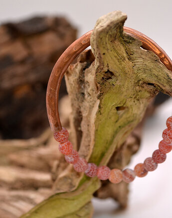 Bransoletka miedziana handmade z koralikami: agat, FutharkCopper