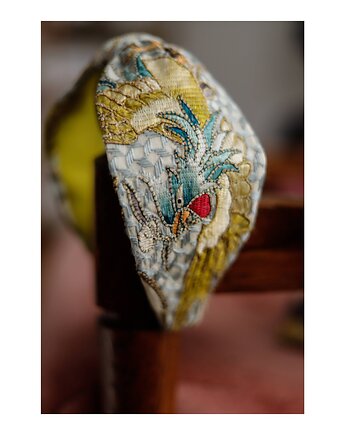 Opaska jedwabna z recznym haftem, Celina Parysów