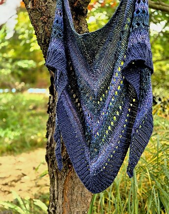 Nocne fiołki / chusta z Noro, agat handmade